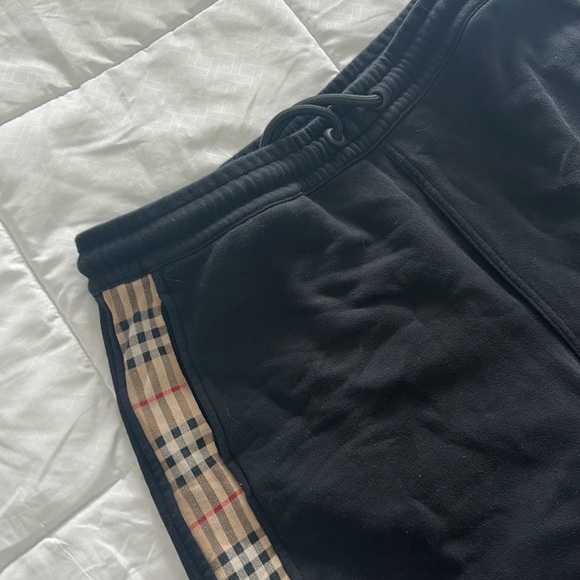 Burberry sweatpants - Picture 2 of 2
